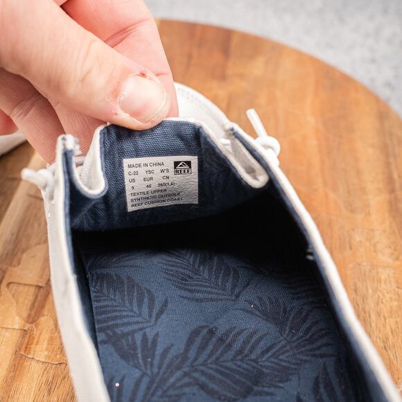 Reef Women's Cushion Coast Slip On Sneaker White Size 9 - Picture 5 of 7